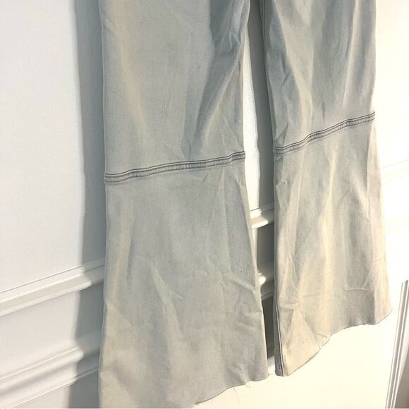 Free People Just Float On Flare Jeans Size 26, NWT - Picture 8 of 8